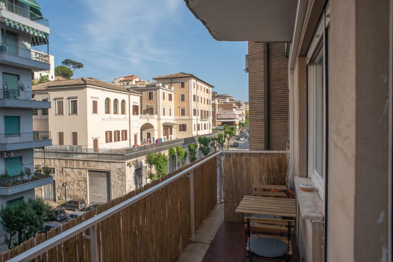 Appartement Domus Claudia à Rome Extérieur photo